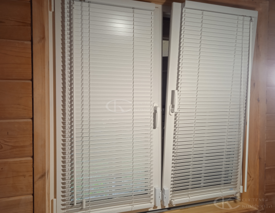 Горизонтальные жалюзи на пластиковые окна