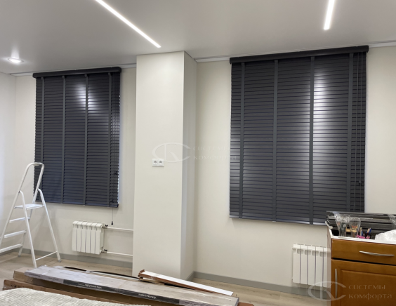 Горизонтальные жалюзи на пластиковые окна