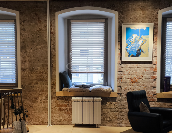 Горизонтальные жалюзи на пластиковые окна