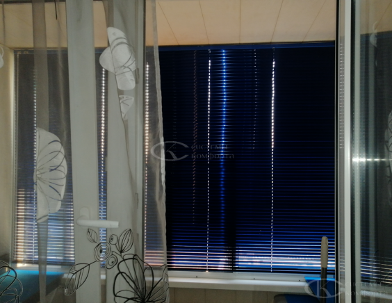 Горизонтальные жалюзи на пластиковые окна